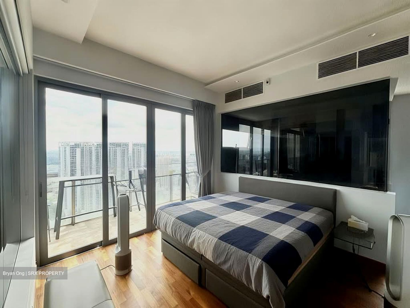 Vista Residences (D12), Condominium #561750971